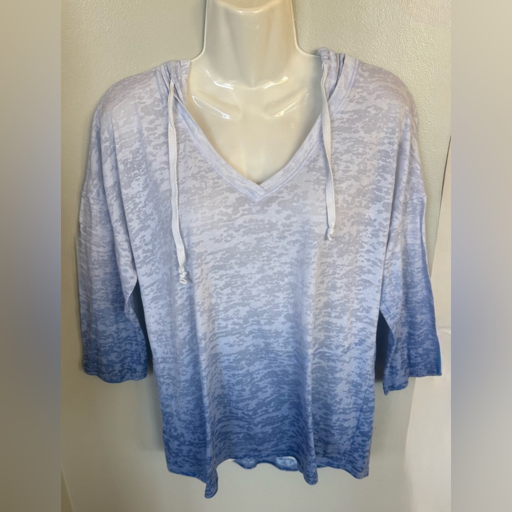 Sonoma Hoodie Top Women’s L 12-14 lightweight v-neck blue white burnout ombré